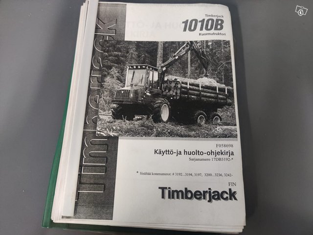 Timberjack 1010B kuormatraktorin ohjekirja, kuva 1