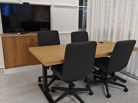 Sähkösäätöinen neuvottelupöytä (ovh 1200,-), Pöydät ja tuolit, Sisustus ja huonekalut, Oulu, Tori.fi