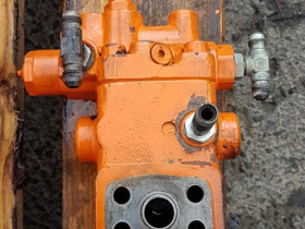 Letkurikkoventtiili Hitachi ZX 130 , käytetty, Maanrakennuskoneet, Työkoneet ja kalusto, Lohja, Tori.fi Letkurikkoventtiili Hitachi ZX 130 , käytetty, Maanrakennuskoneet, Työkoneet ja kalusto, Lohja, Tori.fi