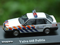 1/43 auto poliisi Volvo 440 1990 1:43 pienoismalli