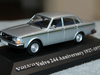 1977 Volvo 244 juhlamalli 50-vuotta pienoismalli