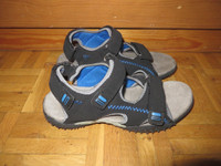 DINSKO sandaalit 35 + VIKING gtx kengät 35 (23cm)