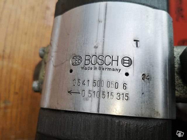Hydraulipumppu Bosch 0541 500 050 6 24V 4