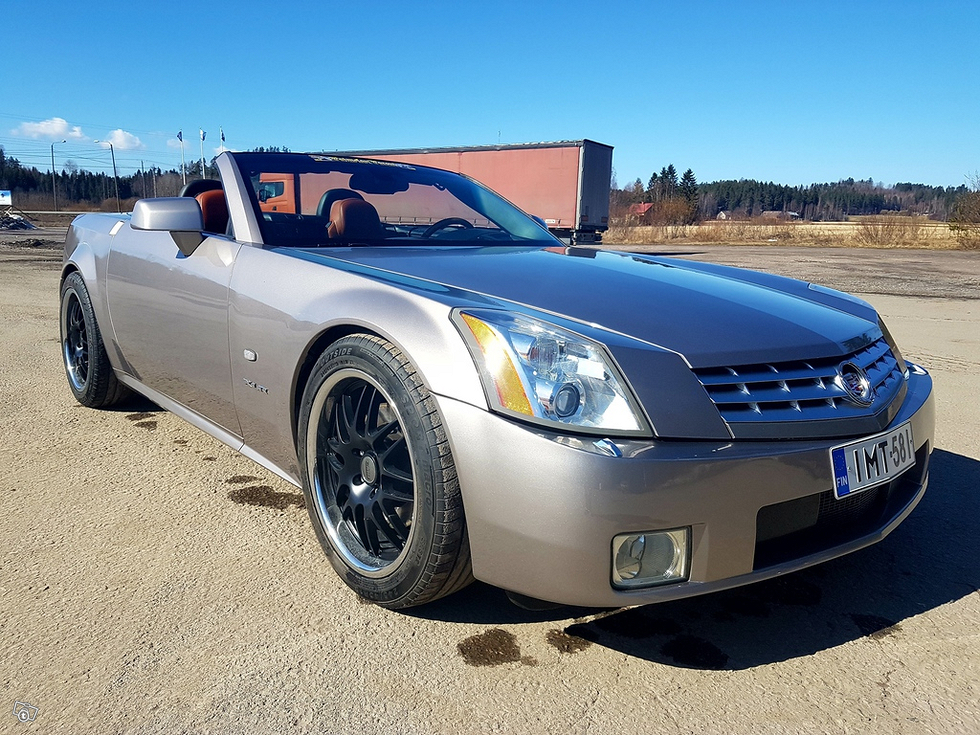 Cadillac XLR Roadster