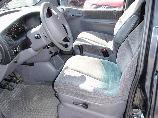 Chrysler Grand Voyager 5