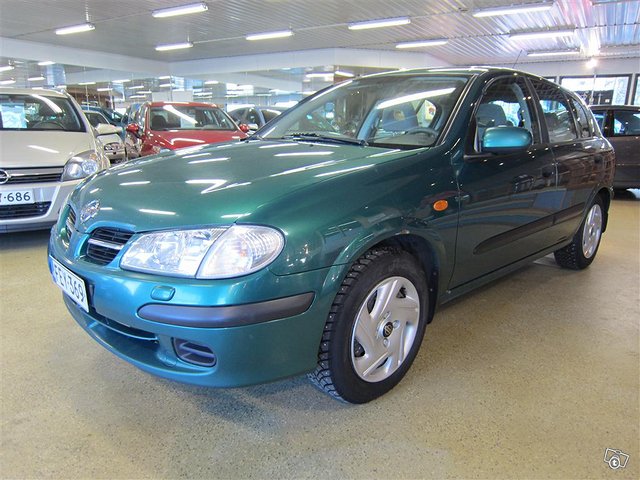 Nissan Almera