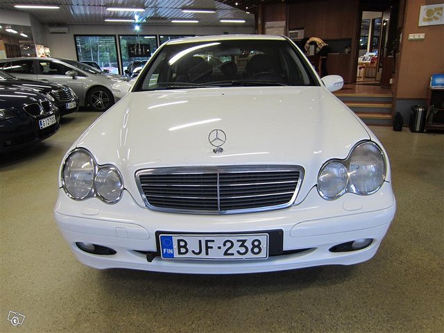 Mercedes-Benz C 2