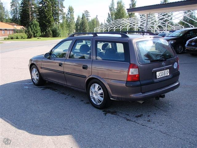 Opel Vectra 4