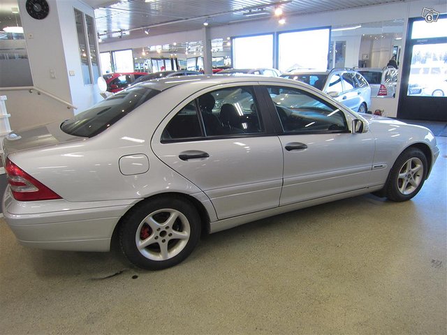 Mercedes-Benz C 3