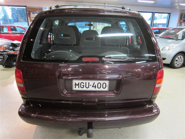 Chrysler Voyager 4
