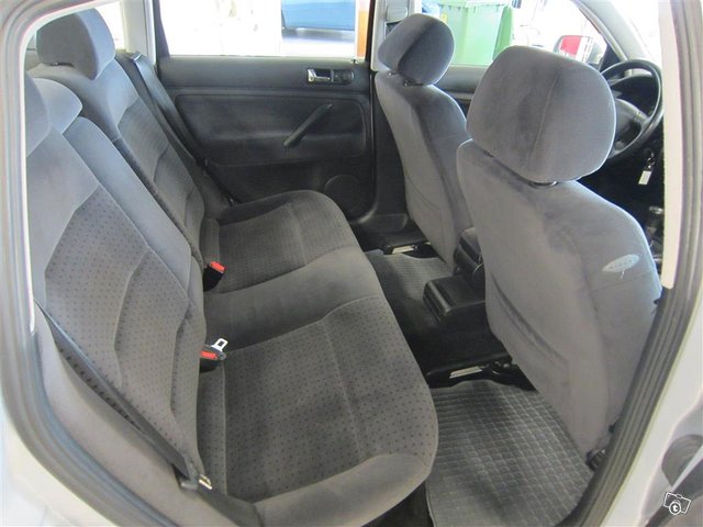 Volkswagen Passat 10