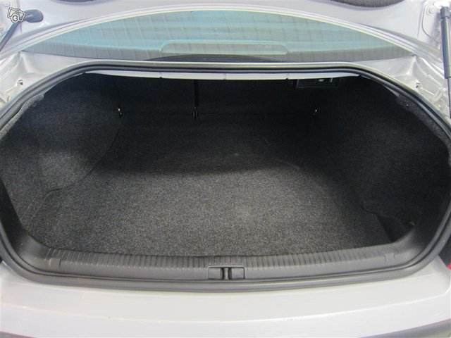 Volkswagen Passat 11
