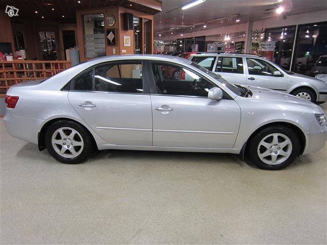 Hyundai Sonata 3
