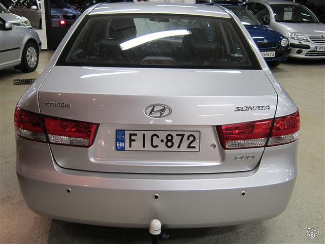 Hyundai Sonata 4
