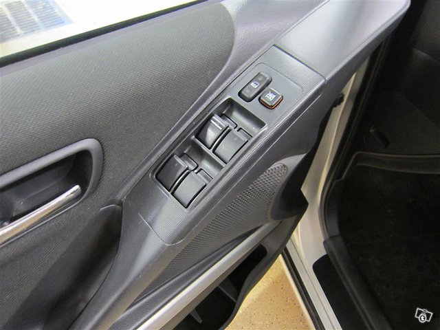 Toyota Corolla Verso 7