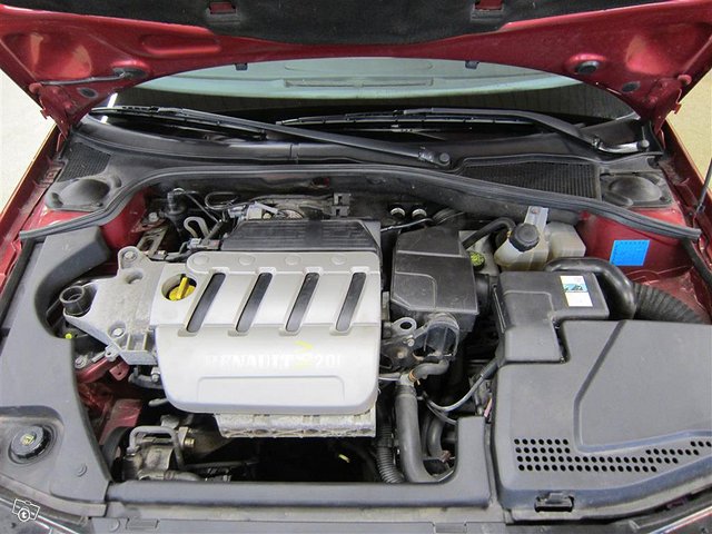 Renault Laguna 12
