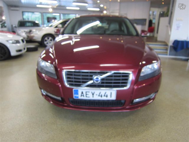 Volvo S80 2