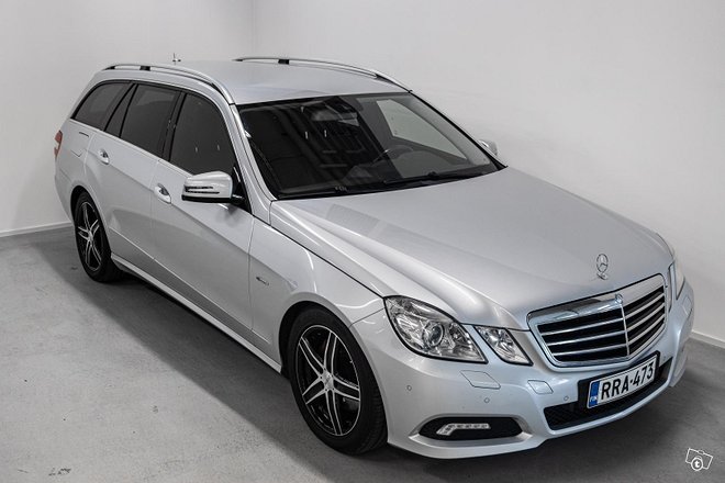 Mercedes-Benz E Mercedes-Benz E