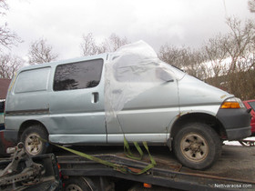 Toyota Hiace 2,4TD 4x4 -99 lyhyt, Autovaraosat, Auton varaosat ja tarvikkeet, Jämijärvi, Tori.fi Toyota Hiace 2,4TD 4x4 -99 lyhyt, Autovaraosat, Auton varaosat ja tarvikkeet, Jämijärvi, Tori.fi