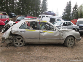 Mecedes-Benz 300 E Sedan, Autovaraosat, Auton varaosat ja tarvikkeet, Jämijärvi, Tori.fi Mecedes-Benz 300 E Sedan, Autovaraosat, Auton varaosat ja tarvikkeet, Jämijärvi, Tori.fi