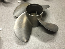 Mercury potkuri 24p, Veneen varusteet ja varaosat, Venetarvikkeet ja veneily, Hämeenlinna, Tori.fi Mercury potkuri 24p, Veneen varusteet ja varaosat, Venetarvikkeet ja veneily, Hämeenlinna, Tori.fi
