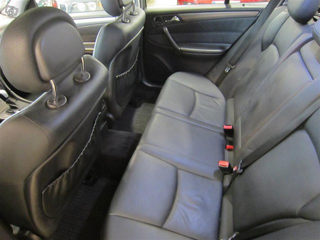 Mercedes-Benz C 10