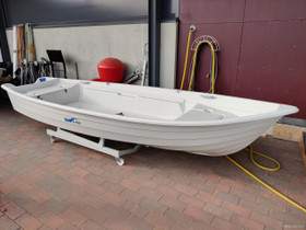 Suvi 450, Moottoriveneet, Veneet, Porvoo, Tori.fi Suvi 450, Moottoriveneet, Veneet, Porvoo, Tori.fi
