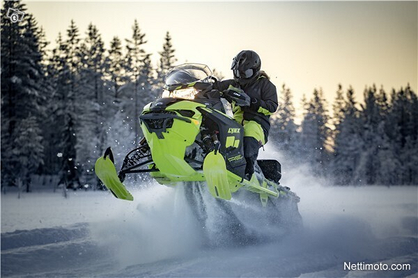 Команда Ski Doo Снежный экстрим