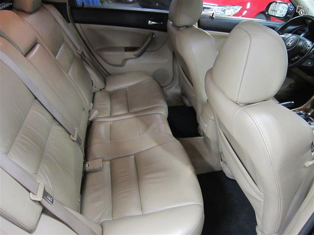 Honda Accord 12