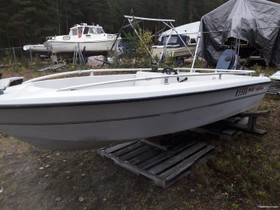 Yamarin 410 R, Moottoriveneet, Veneet, Imatra, Tori.fi Yamarin 410 R, Moottoriveneet, Veneet, Imatra, Tori.fi
