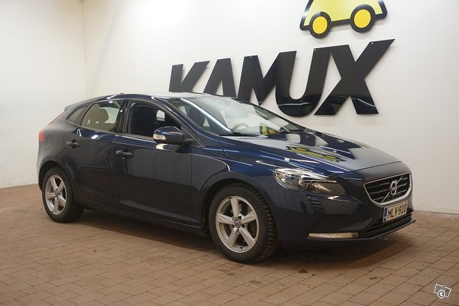 VOLVO V40 VOLVO V40