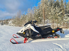 Polaris Indy, Moottorikelkat, Moto, Virolahti, Tori.fi Polaris Indy, Moottorikelkat, Moto, Virolahti, Tori.fi