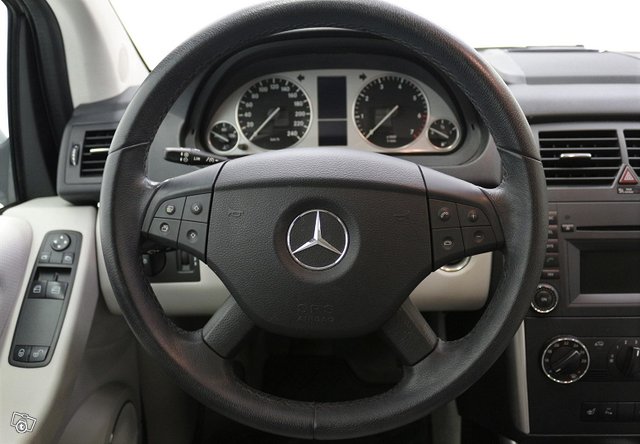 Mercedes-Benz B 7