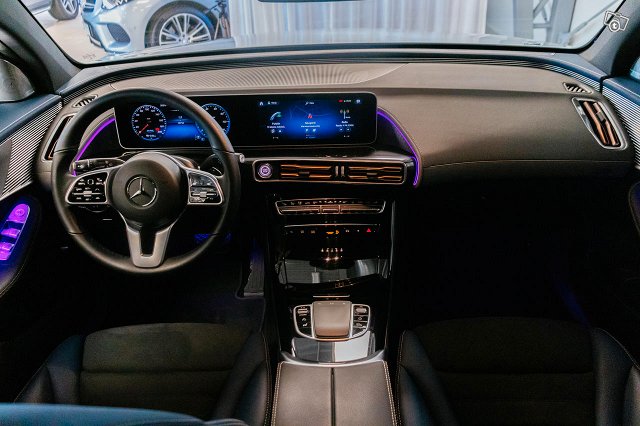 Mercedes-Benz EQC 11
