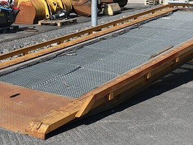 Hydraulikäyttöinen Siirrettävä Lastausramppi, Kuljetuskalusto, Työkoneet ja kalusto, Lempäälä, Tori.fi Hydraulikäyttöinen Siirrettävä Lastausramppi, Kuljetuskalusto, Työkoneet ja kalusto, Lempäälä, Tori.fi