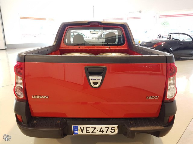 Dacia Logan Pick-Up 8