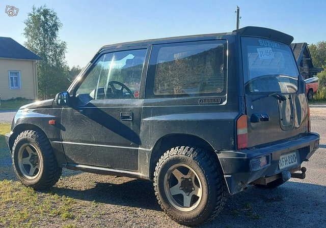 suzuki grand vitara rengaskoko