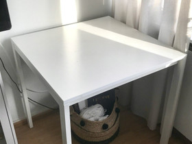 Ikean pieni keittiönpöytä, Pöydät ja tuolit, Sisustus ja huonekalut, Oulu, Tori.fi Ikean pieni keittiönpöytä, Pöydät ja tuolit, Sisustus ja huonekalut, Oulu, Tori.fi