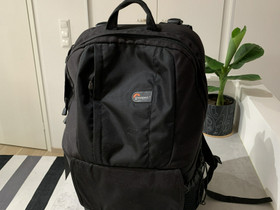 Lowepro Fastback 350 kamerareppu, Valokuvaustarvikkeet, Kamerat ja valokuvaus, Rovaniemi, Tori.fi Lowepro Fastback 350 kamerareppu, Valokuvaustarvikkeet, Kamerat ja valokuvaus, Rovaniemi, Tori.fi