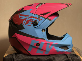 Fly Racing kelkkakypärä, käyttämätön., Ajoasut, kengät ja kypärät, Mototarvikkeet ja varaosat, Kouvola, Tori.fi Fly Racing kelkkakypärä, käyttämätön., Ajoasut, kengät ja kypärät, Mototarvikkeet ja varaosat, Kouvola, Tori.fi