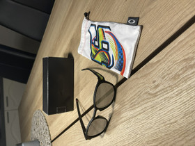 Oakley Latch, Muut asusteet, Asusteet ja kellot, Hattula, Tori.fi Oakley Latch, Muut asusteet, Asusteet ja kellot, Hattula, Tori.fi