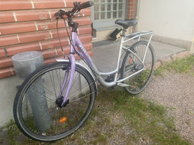 Naisten polkupyörä, Hybridipyörät, Polkupyörät ja pyöräily, Vantaa, Tori.fi Naisten polkupyörä, Hybridipyörät, Polkupyörät ja pyöräily, Vantaa, Tori.fi
