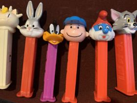 Pez-karkkiannostelijoita, Muu keräily, Keräily, Hämeenlinna, Tori.fi Pez-karkkiannostelijoita, Muu keräily, Keräily, Hämeenlinna, Tori.fi
