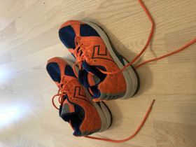 Feet -juoksukengät, Juoksu ja lenkkeily, Urheilu ja ulkoilu, Helsinki, Tori.fi Feet -juoksukengät, Juoksu ja lenkkeily, Urheilu ja ulkoilu, Helsinki, Tori.fi