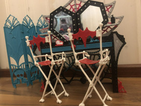 Meikkipöytä Monster High, Lelut ja pelit, Lastentarvikkeet ja lelut, Jyväskylä, Tori.fi Meikkipöytä Monster High, Lelut ja pelit, Lastentarvikkeet ja lelut, Jyväskylä, Tori.fi