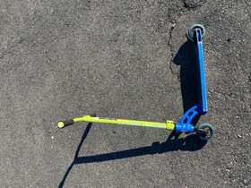 Scootti, Rullaluistelu ja skeittaus, Urheilu ja ulkoilu, Helsinki, Tori.fi Scootti, Rullaluistelu ja skeittaus, Urheilu ja ulkoilu, Helsinki, Tori.fi