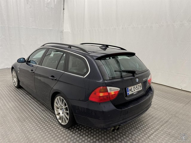 BMW 325 4