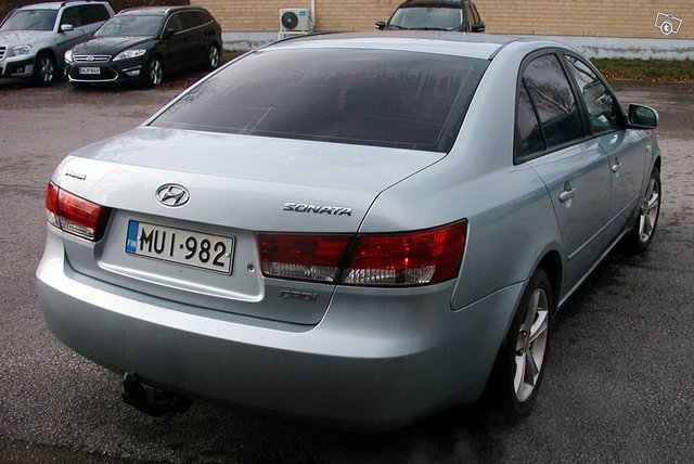 Hyundai Sonata 4