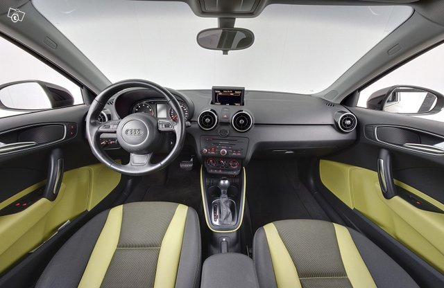 Audi A1 12