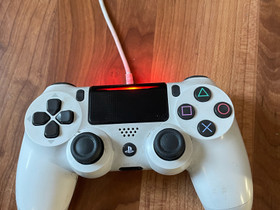 Playtation 4 ohjain, Pelikonsolit ja pelaaminen, Viihde-elektroniikka, Vaasa, Tori.fi Playtation 4 ohjain, Pelikonsolit ja pelaaminen, Viihde-elektroniikka, Vaasa, Tori.fi